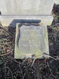 image of grave number 370890